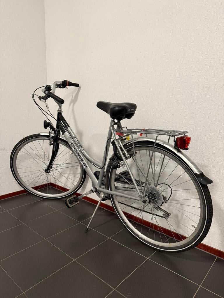 Ficarius damesfiets, Fietsen en Brommers, Fietsen | Dames | Damesfietsen, Ophalen, Zo goed als nieuw, Overige merken, Versnellingen