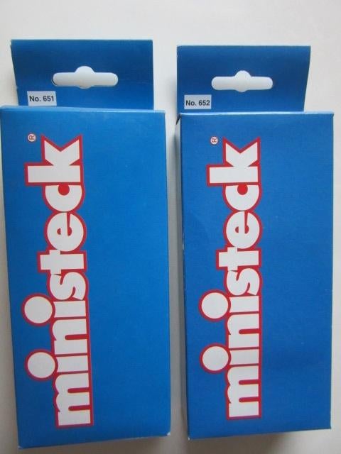 651D en 652D, 12 kleuren ministeck per pakje, 76 gram, Hobby en Vrije tijd, Ministeck, Nieuw, Losse ministeck of Strip, Ophalen of Verzenden