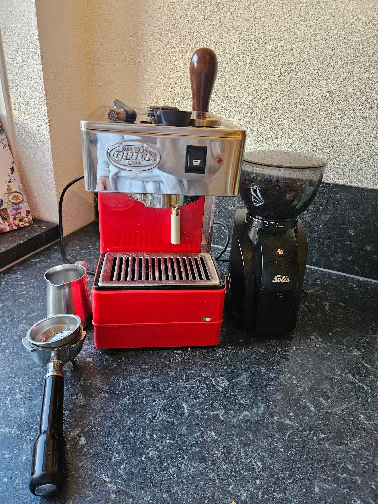 Quickmill 280 espressomachine  met bonenmaler, Afneembaar waterreservoir, Espresso apparaat, Zo goed als nieuw, 1 kopje