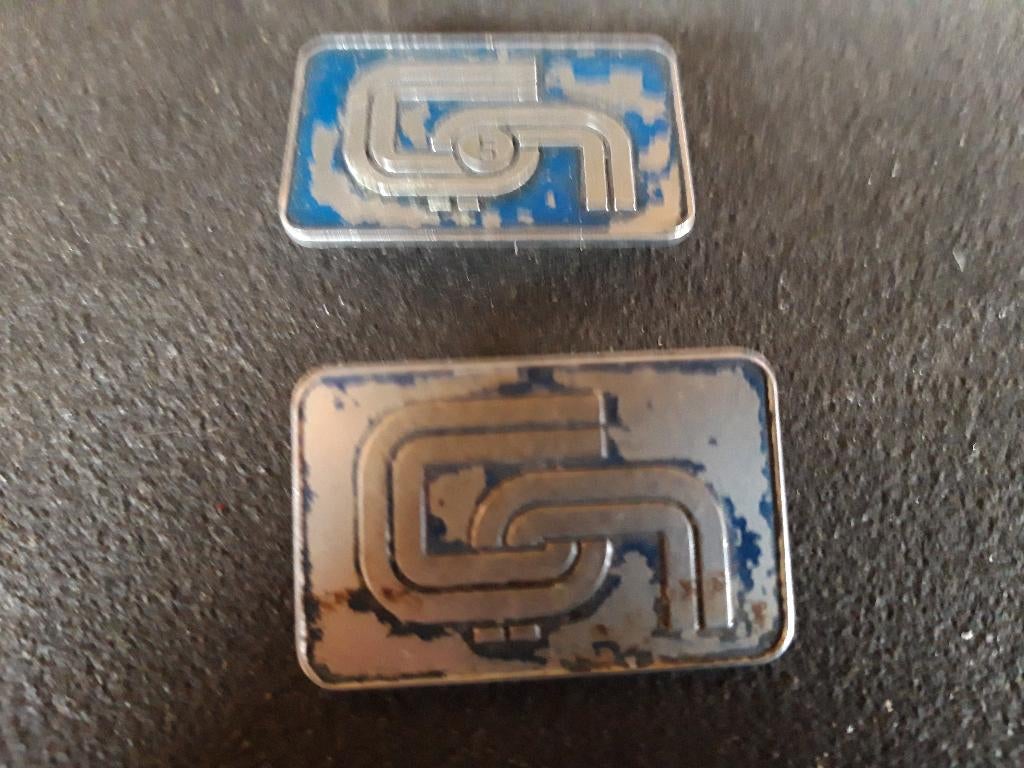 2 uniform- en tas emblemen - CN logo , Centraal Nederland -, Ophalen of Verzenden, Gebruikt, Bus of Metro, Overige typen