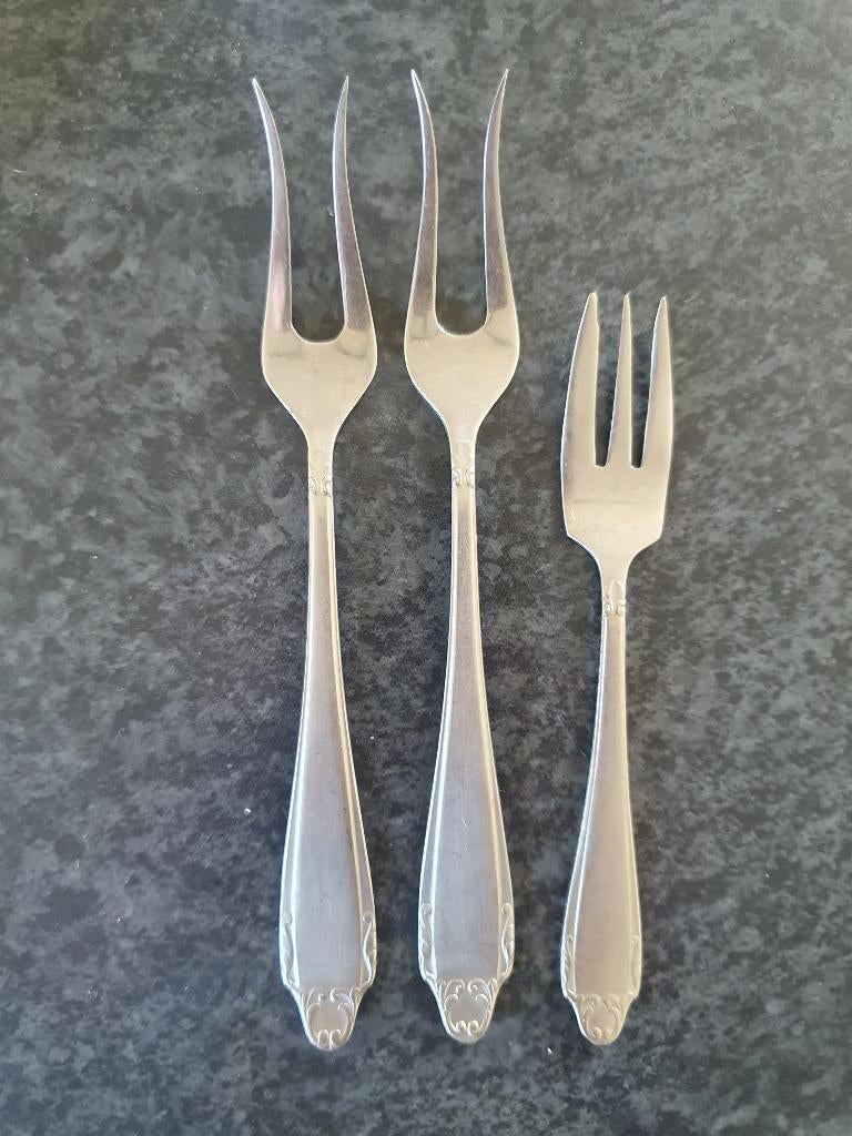 Gero Zilmeta 2x vleeswarenvorkje en 1 gebaksvork je, Antiek en Kunst, Curiosa en Brocante, Ophalen of Verzenden