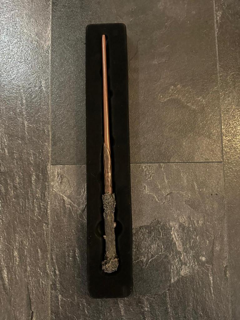 Harry Potter Wand - The Noble Collection, Ophalen of Verzenden, Zo goed als nieuw, Replica