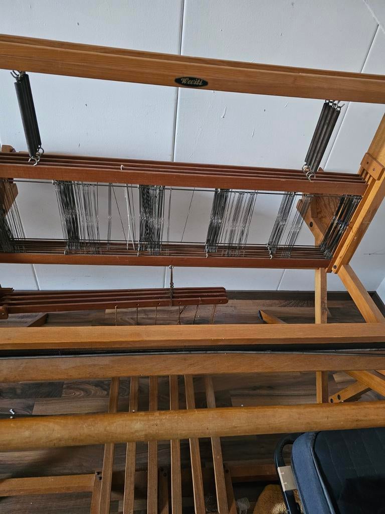 Weefgetouw Weviti, 4 schachten, 6 pedalen, Ophalen