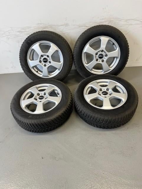 Winterset Hyundai IX20 5x114.3 Vredestein 195/65/15 set 107, Auto-onderdelen, Banden en Velgen, Ophalen, Gebruikt, 15 inch, Winterbanden
