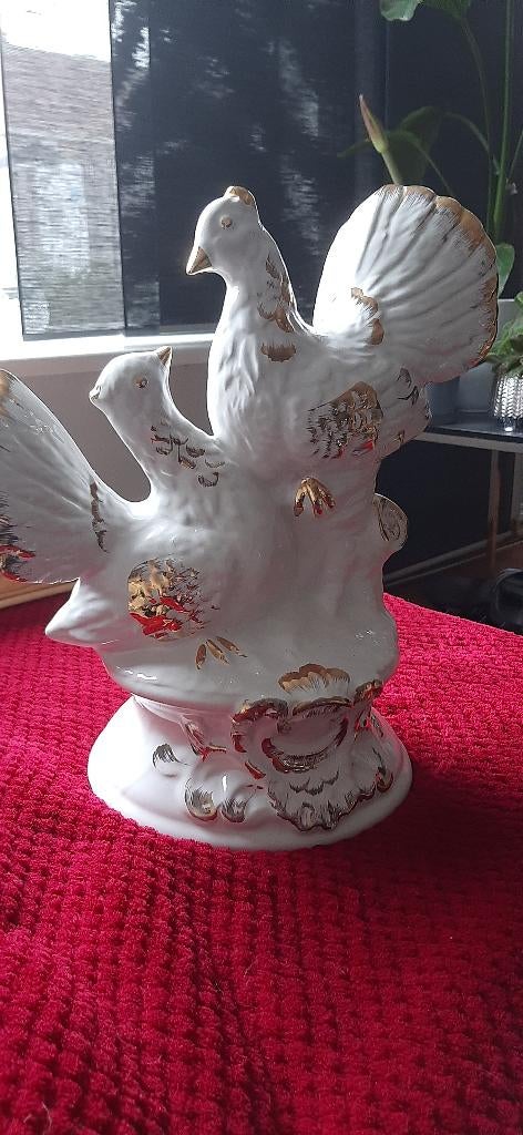 Beeld duiven wit goud porselein 37 cm hoog, Ophalen
