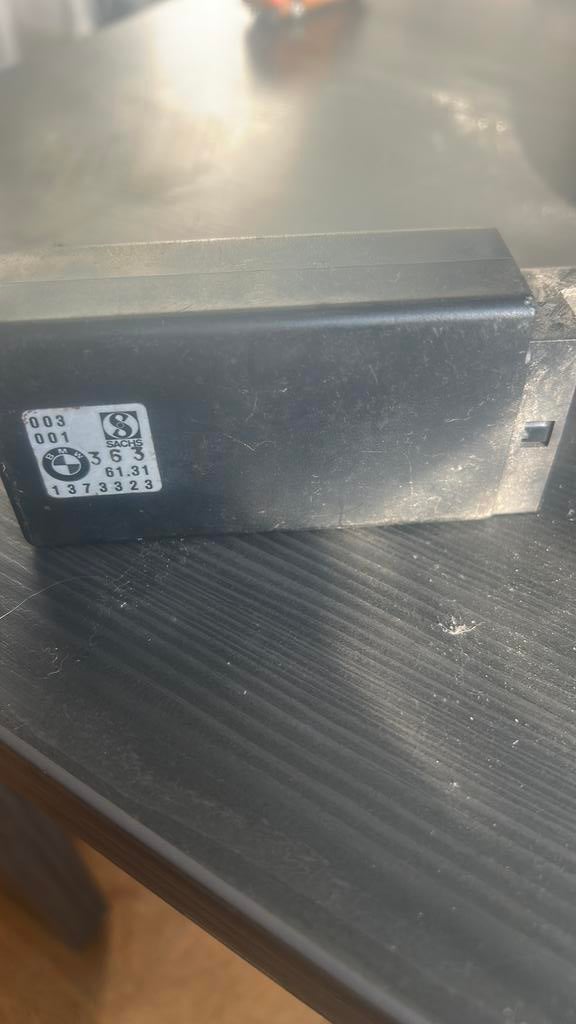 Kastje centrale deurvergrendeling e23/24, Auto-onderdelen, Elektronica en Kabels, Ophalen of Verzenden, Gebruikt, BMW