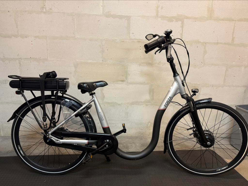 Forza ESSENZE extra lage intap ebike 45cm frame 1500km!, Fietsen en Brommers, Elektrische fietsen, Ophalen of Verzenden, Zo goed als nieuw