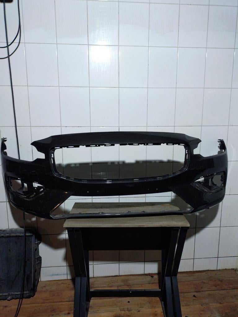 Volvo V60 S60 Voorbumper 31690589, Auto-onderdelen, Gebruikt, Voor, Ophalen of Verzenden, Volvo