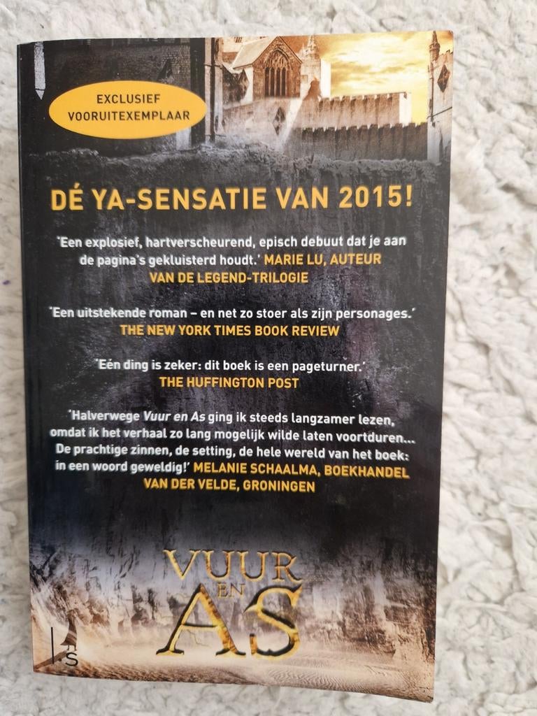 Vuur en As - Deel 1 van spannende serie, Boeken, Ophalen of Verzenden, Zo goed als nieuw