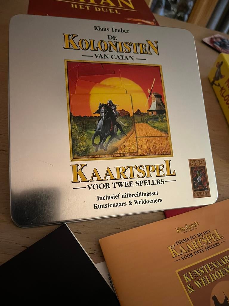 Kolonisten van catan kaartspel  blik incl uitbereiding, Ophalen of Verzenden, Zo goed als nieuw