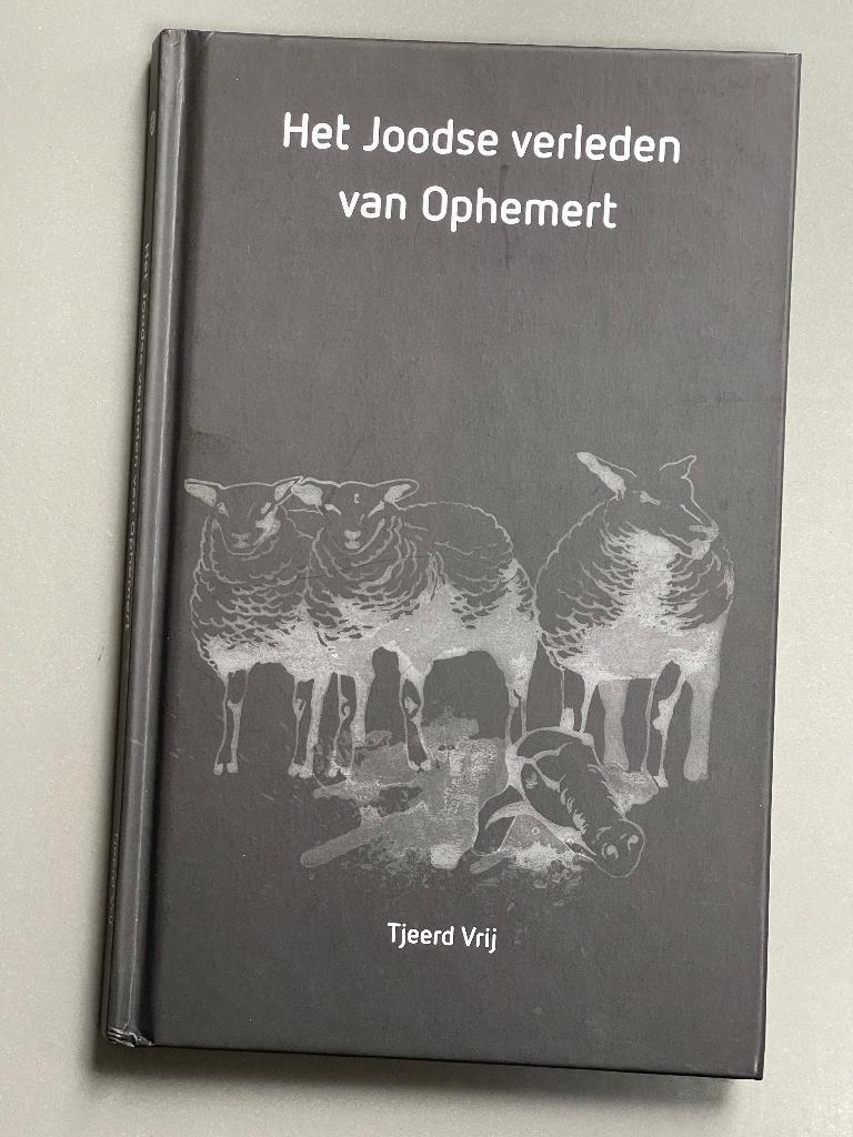 Het Joods verleden van Ophemert  WO II, Ophalen of Verzenden, 20e eeuw of later, Zo goed als nieuw