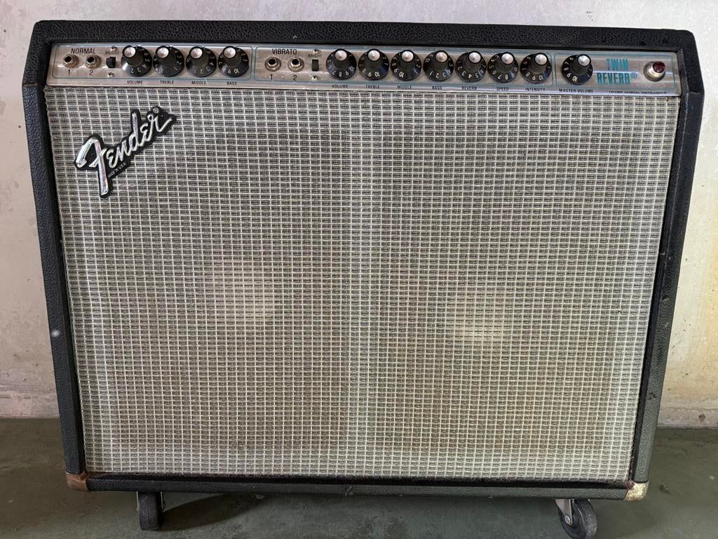 Fender Silverface Twin Reverb versterker (JBL/135 watt), Muziek en Instrumenten, Versterkers | Bas en Gitaar, Zo goed als nieuw