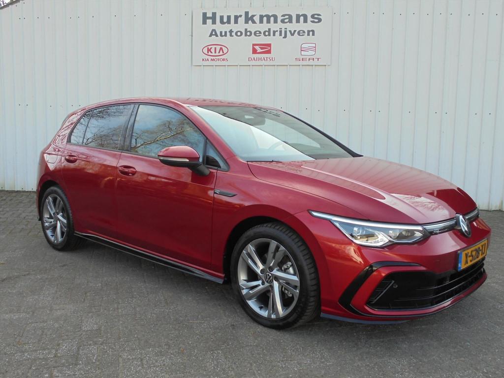 Volkswagen Golf 1.5 eTSI 130PK AUTOMAAT R-LINE BUSINESS NL-A, Automaat, 4 cilinders, Leder en Stof, Origineel Nederlands