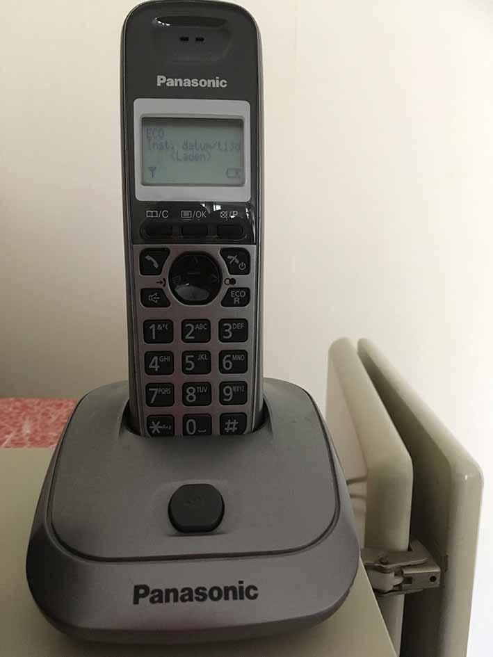 Panasonic KX-TG2511NL telefoon met extra oplader slot, Ophalen of Verzenden, Zo goed als nieuw, 1 handset