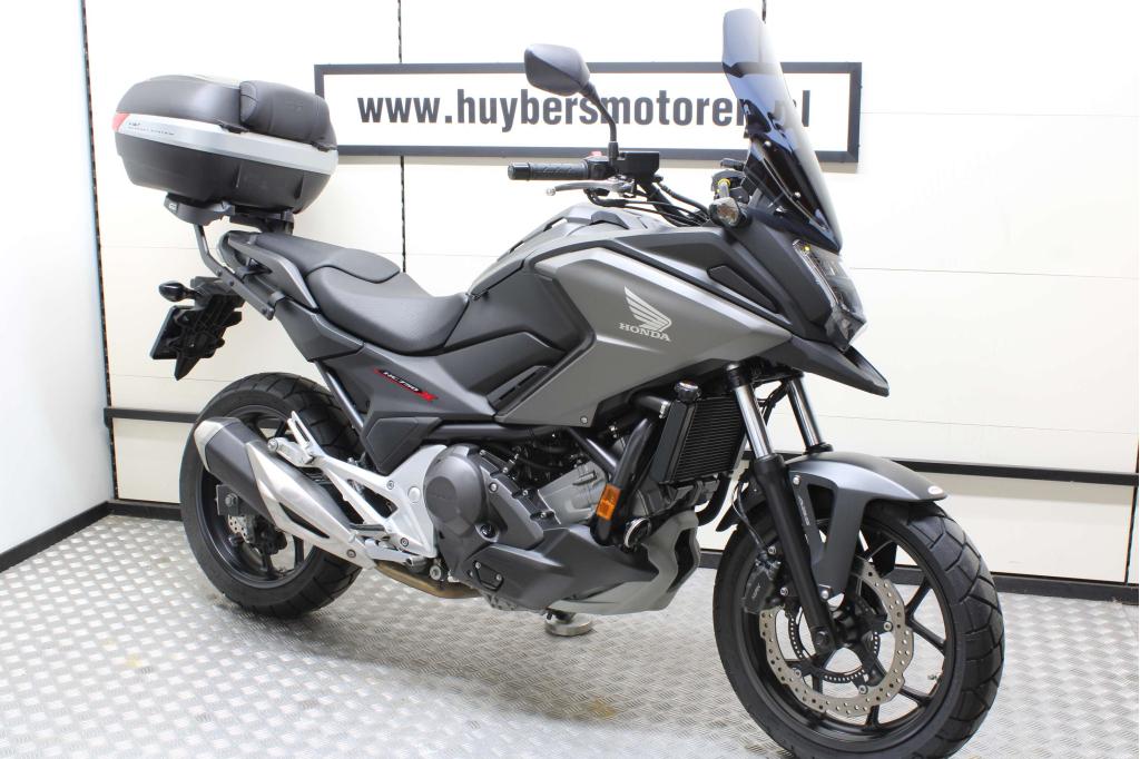Honda NC 750 X DCT Touring 2019 NC750X NX750XD, Motoren, Motoren | Honda, Bedrijf, Toermotor, meer dan 35 kW, 2 cilinders, Ophalen