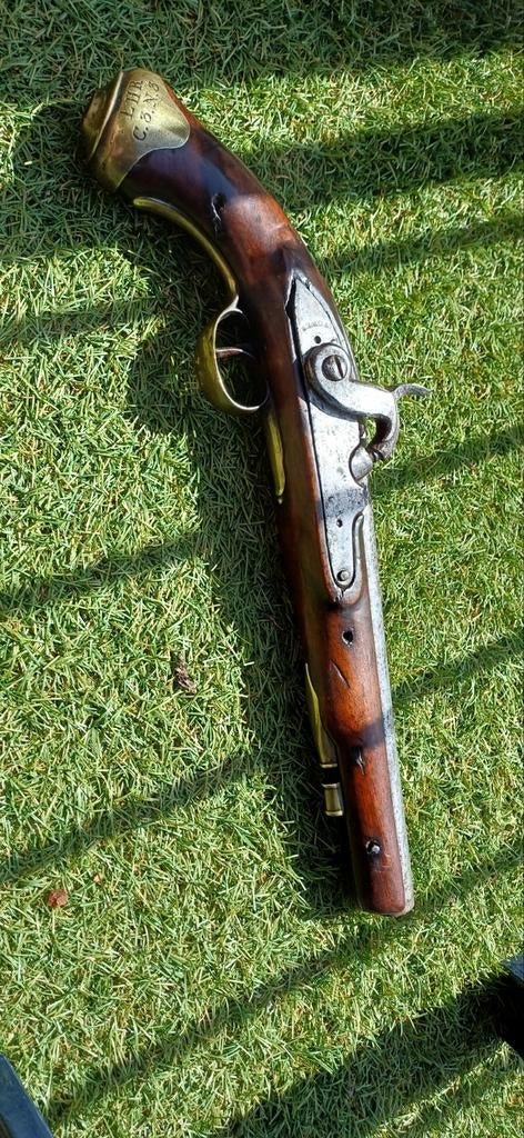 Antiek pistool met messing details, Antiek en Kunst, Antiek | Overige Antiek, Ophalen of Verzenden