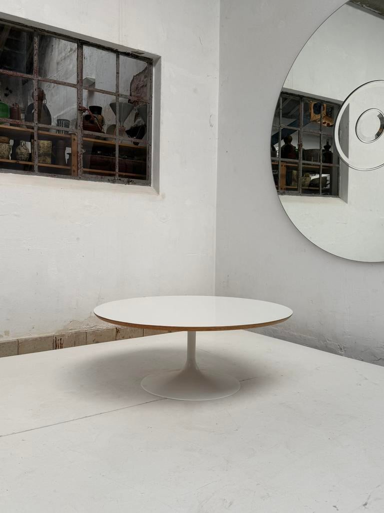 Artifort tulpvoet design tafel jaren 70 vintage Nurigarage, Ophalen, Gebruikt, Overige houtsoorten, 100 tot 150 cm