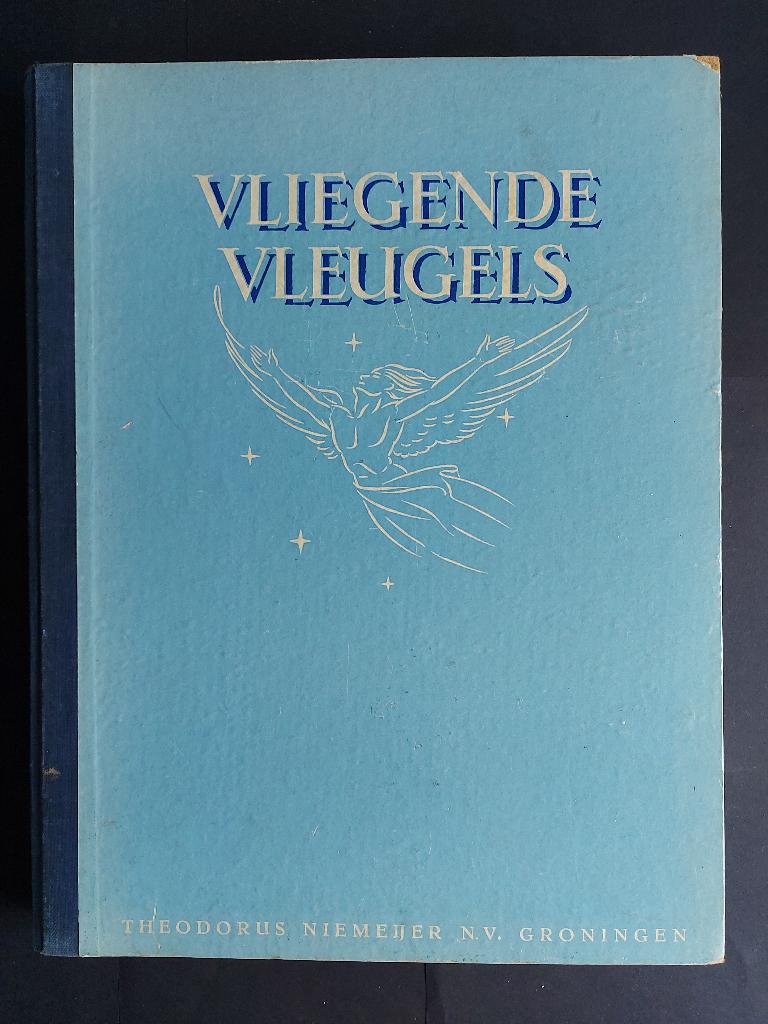 Plaatjes boek Vliegende Vleugels deel 1 uit 1947 (BK442), Verzamelen, Ophalen of Verzenden, Gebruikt, Boek of Tijdschrift