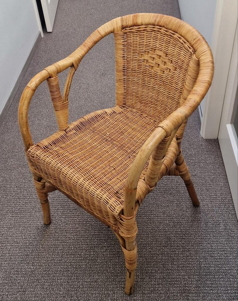 Stevige rieten stoel in goede staat, Ophalen