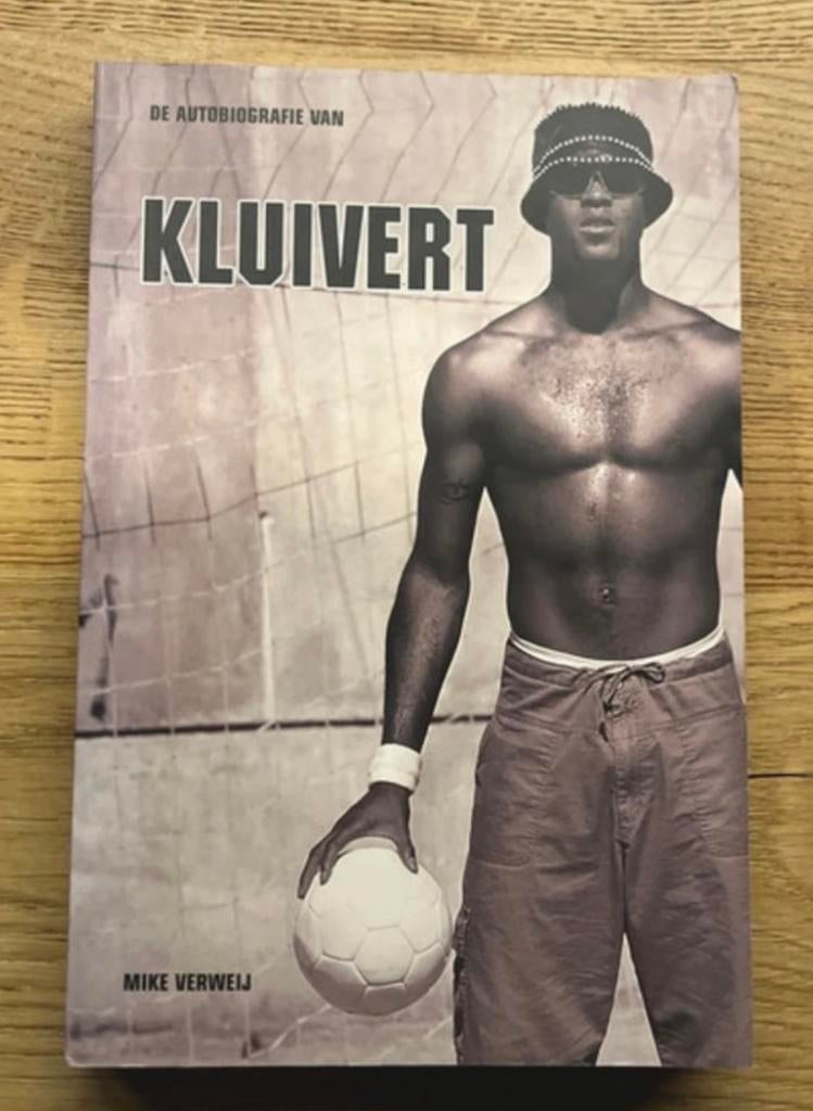 De Autobiografie van Kluivert - Zo goed als nieuw, Ophalen of Verzenden, Zo goed als nieuw, Sport