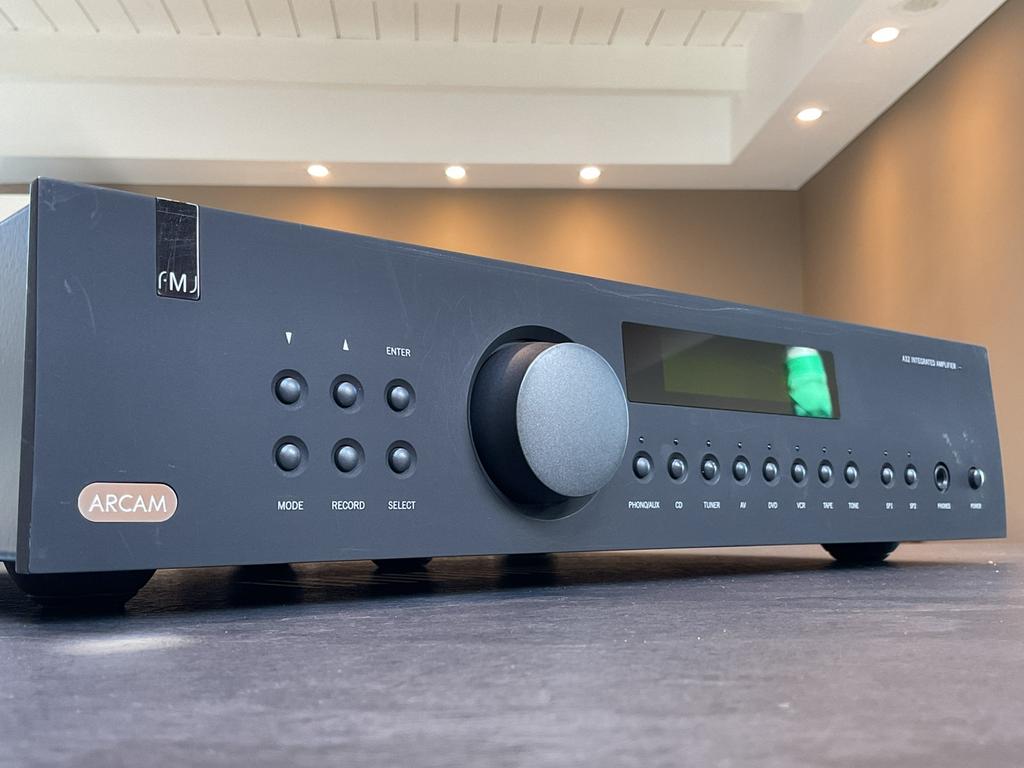 ARCAM FMJ A32 stereo integrated amplifier met mm mc phono, Gebruikt, Terrason Audio b.v., Ophalen of Verzenden, 60 tot 120 watt