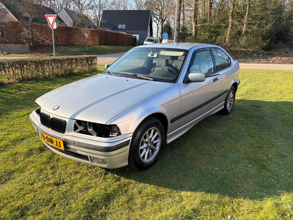 BMW E36 316i compact voor onderdelen., Ophalen of Verzenden, BMW