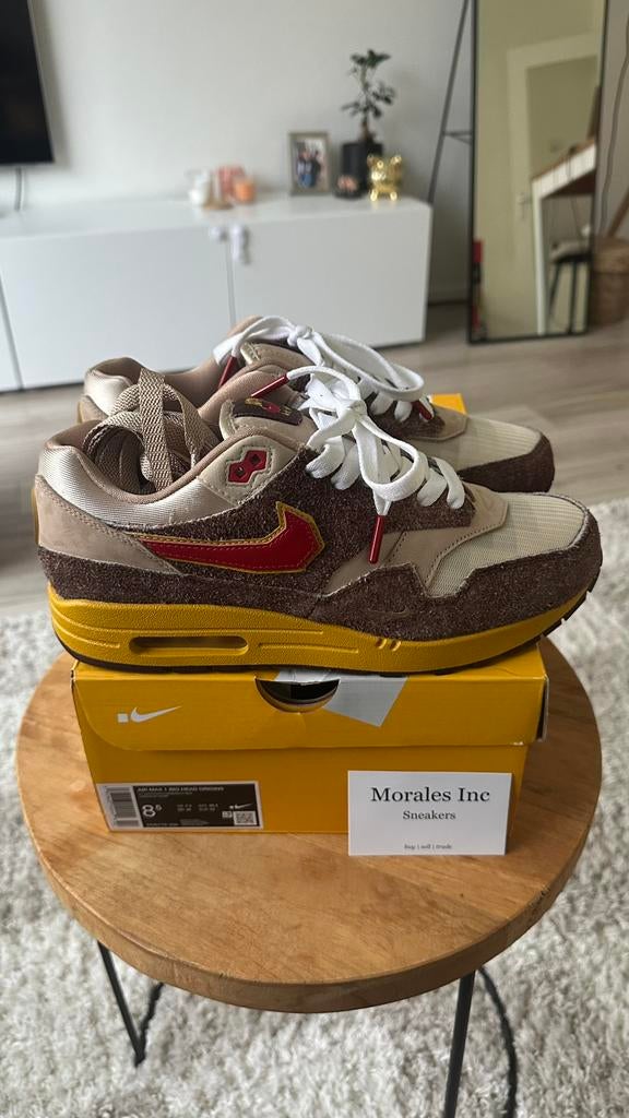 Nike Air Max 1 .SWOOSH Low Poly Big Head Origins (2025) 42, Kleding | Heren, Schoenen, Ophalen of Verzenden