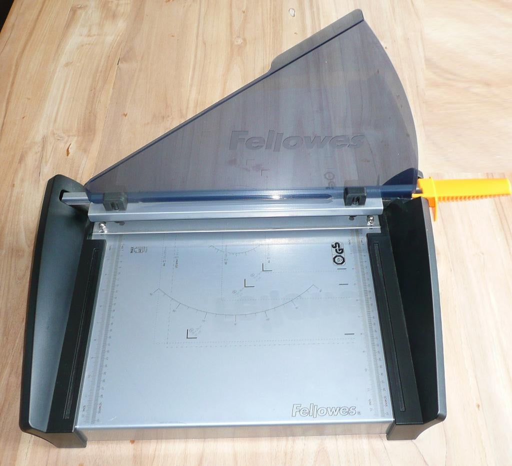 Snijmachine Fellowes Bordschaar Plasma A4., Diversen, Ophalen of Verzenden, Zo goed als nieuw