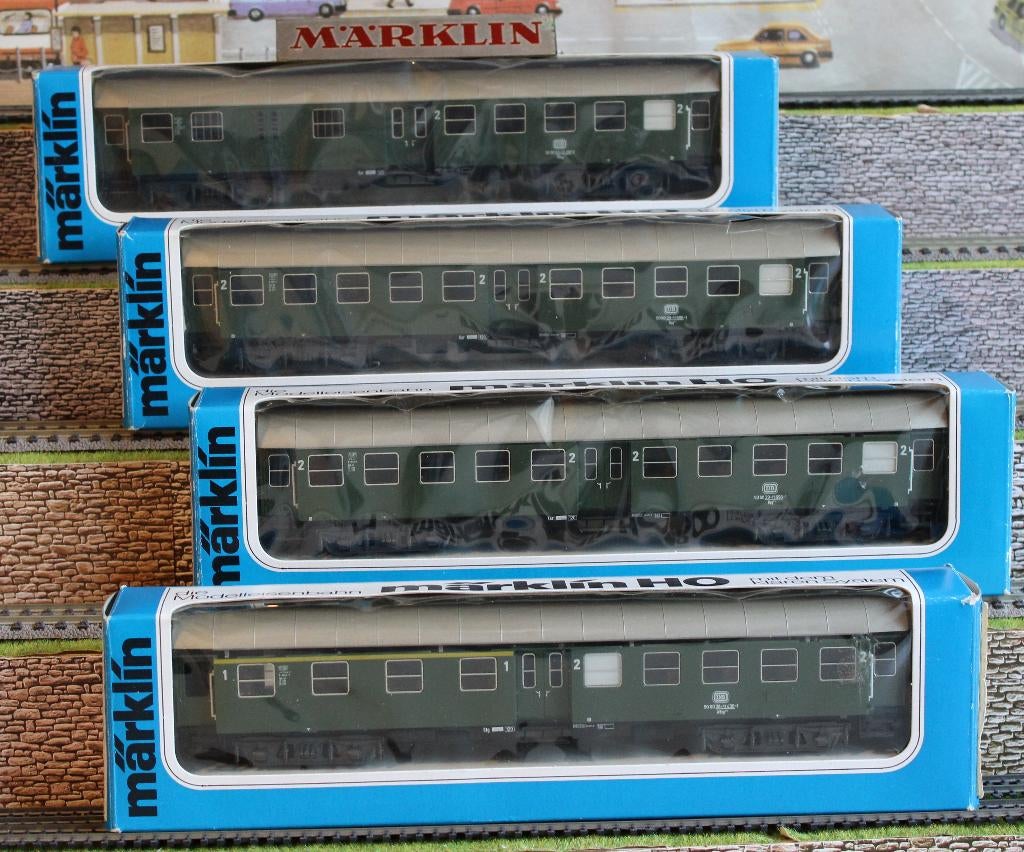 4131-4132 en 4133 Marklin rijtuigen met verlichting, Wisselstroom, Wagon, Ophalen of Verzenden, Zo goed als nieuw