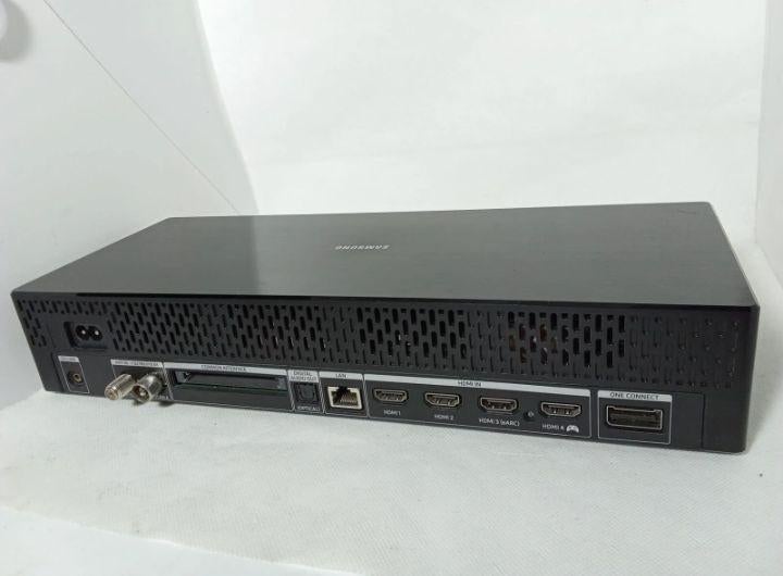 One connect box Samsung GQ/QE75LS03T SOC1004T
BN91-21828A, Verzenden, Zo goed als nieuw