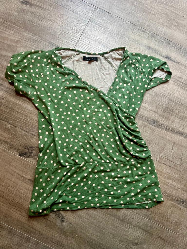 Polkadot King Louie dames shirt top S groen wit blouse boho, Kleding | Dames, Maat 38/40 (M), Ophalen of Verzenden, Zo goed als nieuw