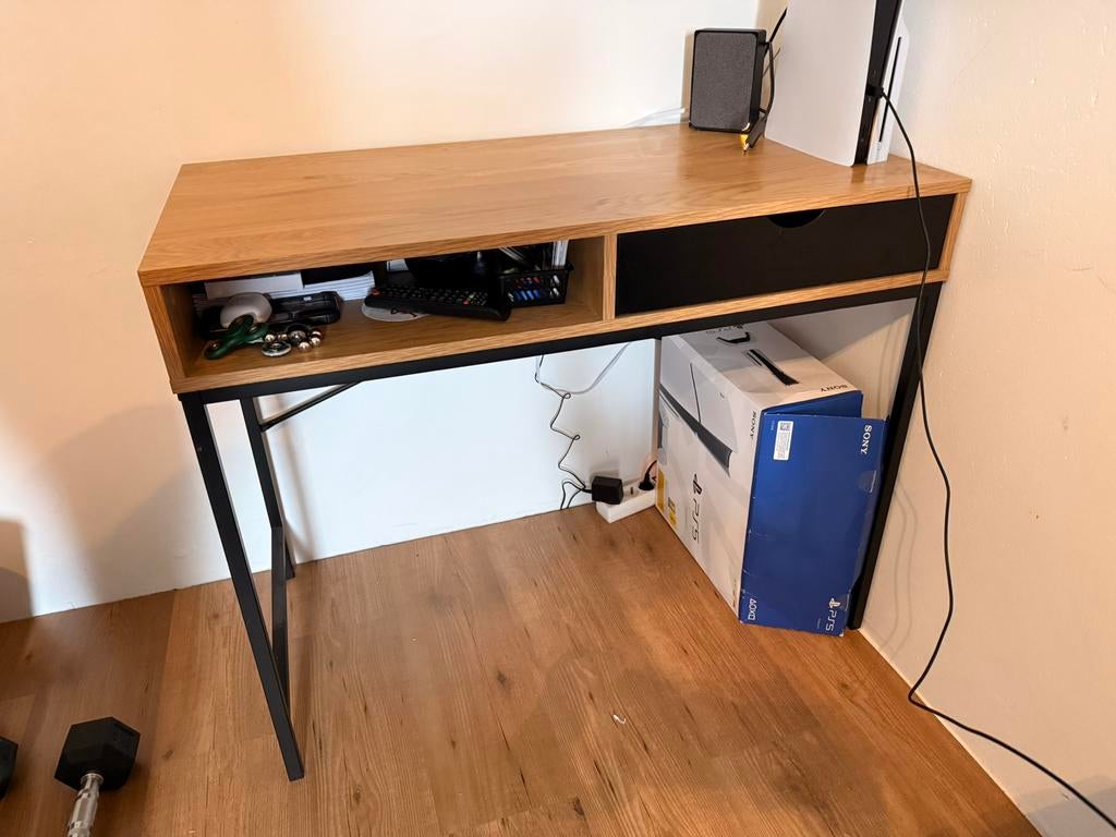 Bureau van Jysk, Huis en Inrichting, Ophalen, Zo goed als nieuw