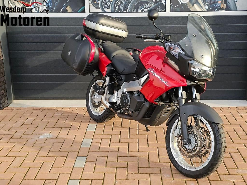 APRILIA ETV 1000 CAPONORD Nette Motor Veel Opties, Motoren, Motoren | Aprilia, 2 cilinders, Motorrijbewijs A, Bedrijf, Onbekend