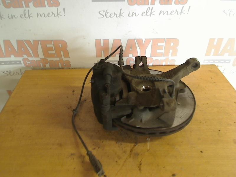 Fusee Links Voor Opel Corsa D (2009-12/2014-08), Gebruikt, Bahnhofsplatz, Rüsselsheim am Main 65423, , Duitsland, Opel, Opel Automobile GmbH