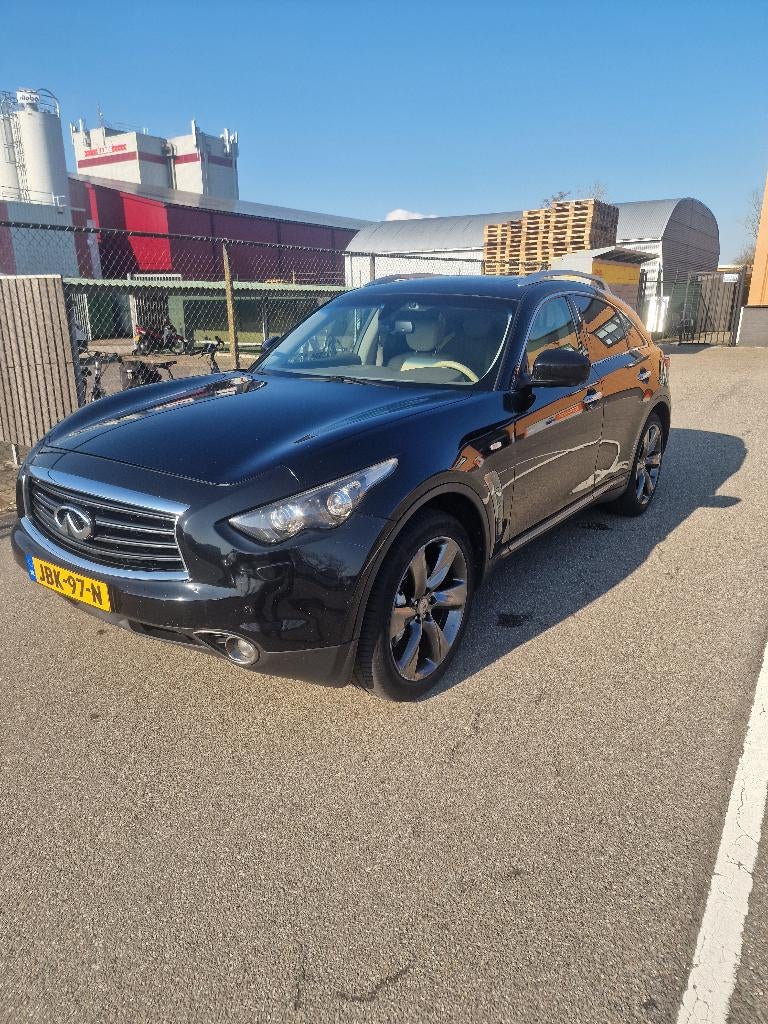 Infiniti FX-serie 3.7  AUT 2012 Zwart !!, Auto's, Infiniti, Automaat, 3696 cc, 1962 kg, Beige