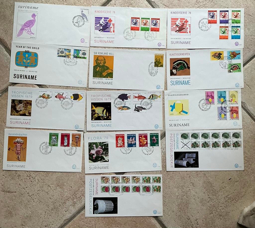 prachtige jaargang Rep Suriname  1979 onbeschreven, Postzegels en Munten, Postzegels | Eerstedagenveloppen, Ophalen of Verzenden