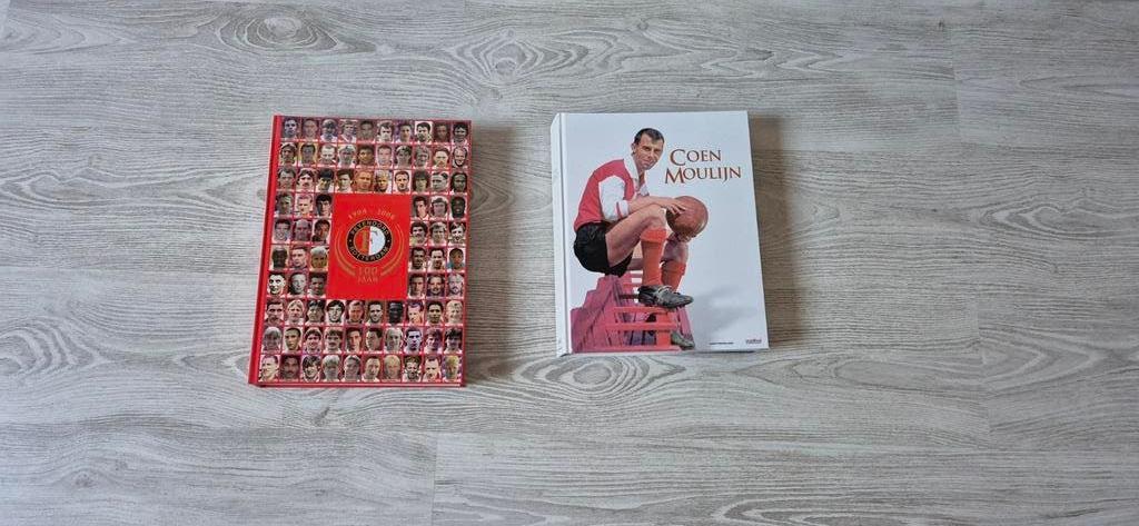 Feyenoord boeken, Verzamelen, Sportartikelen en Voetbal, Zo goed als nieuw, Boek of Tijdschrift, Feyenoord, Ophalen of Verzenden
