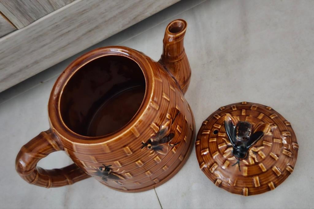 Bijenkorf bijen theepot soort van 3/4d effect vintage mooi