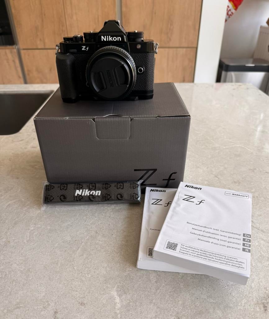 Nikon Zf + 40mm f/2 SE, Ophalen of Verzenden, Zo goed als nieuw, Nikon, 24 Megapixel