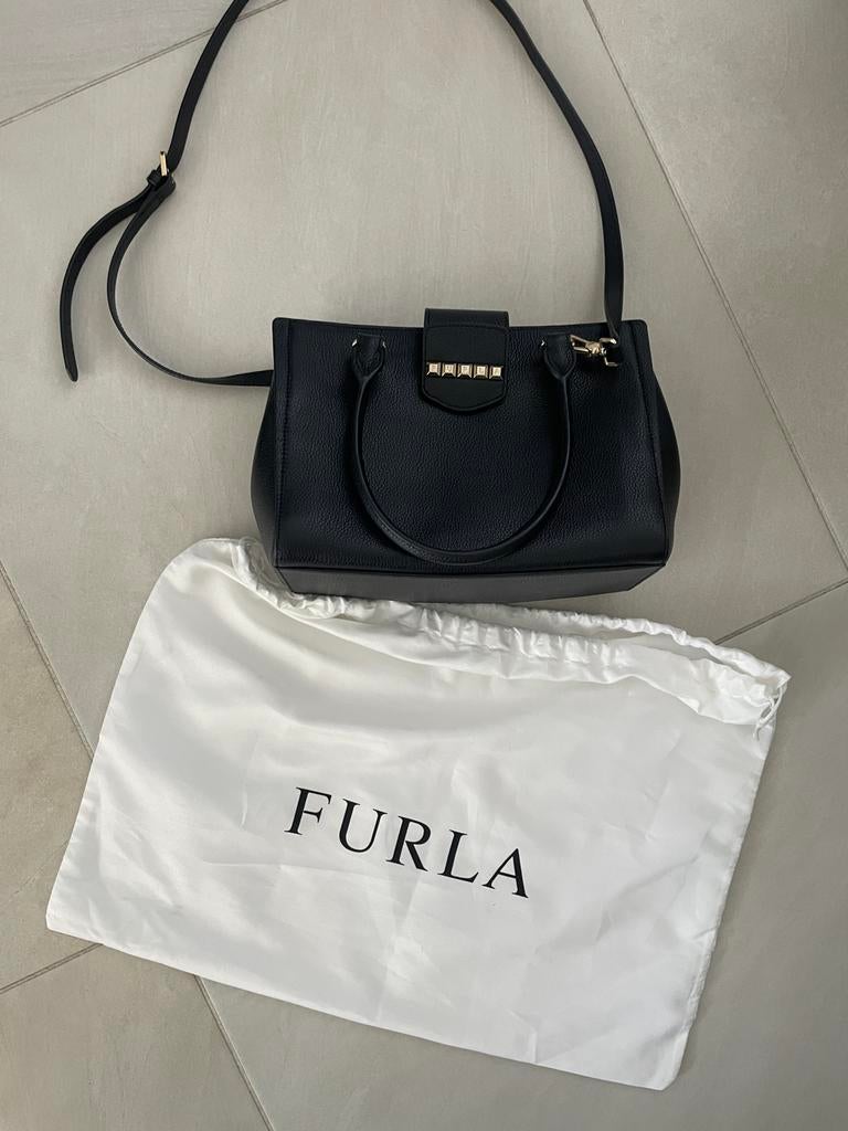 Furla Handtas black valentina, Ophalen of Verzenden, Zo goed als nieuw, Zwart, Handtas