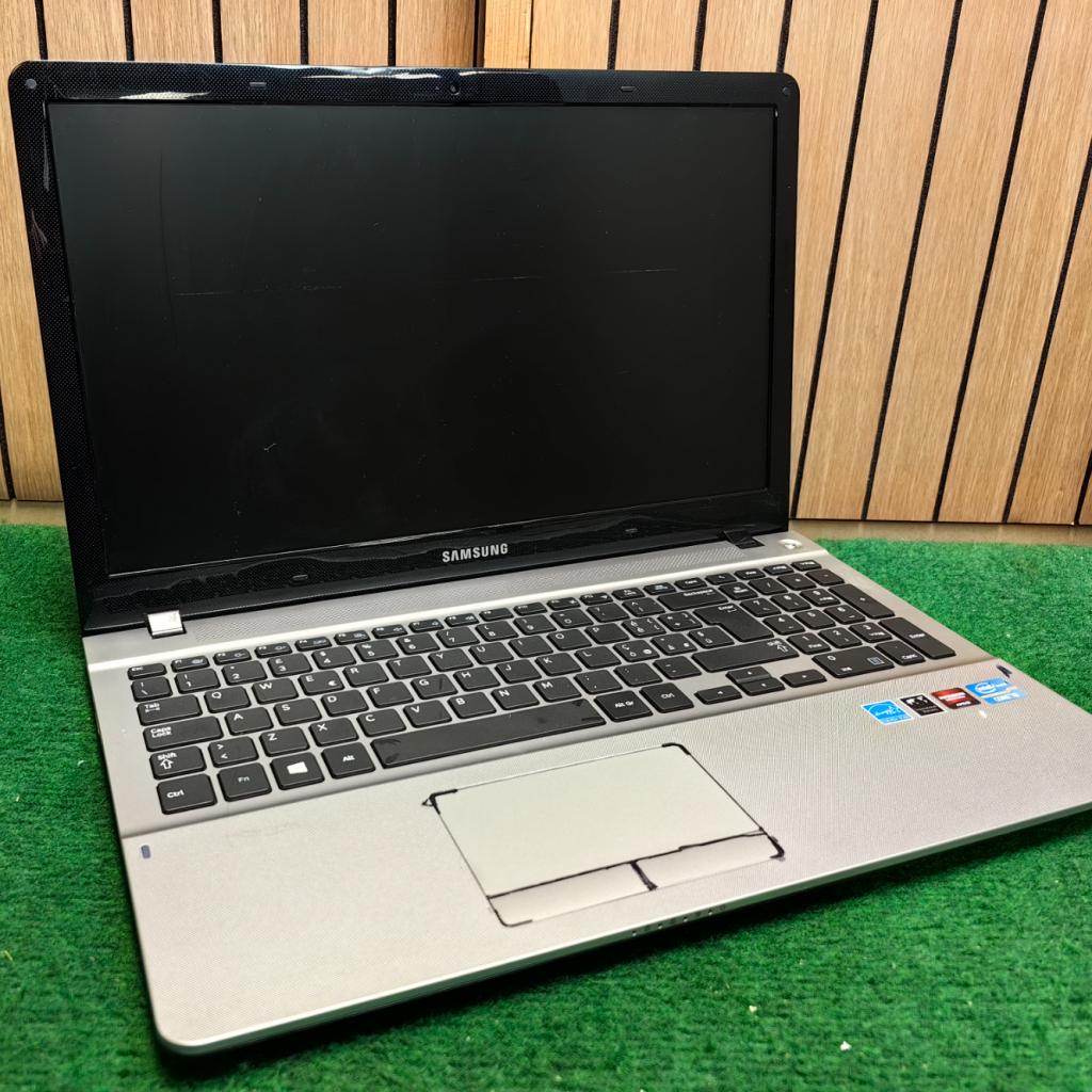Samsung 370R Intel Core i5-3210M 8GB 750GB Win8, Samsung, Zo goed als nieuw, Support@Samsung.com, 129, Samsung-ro, Yeongtong-gu
Suwon-si, Gyeonggi-do 16677
South Korea