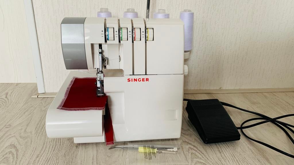 singer lockmachine 14 sh 754 u kunt het hier testen, Ophalen of Verzenden, Zo goed als nieuw, Lockmachine, Singer