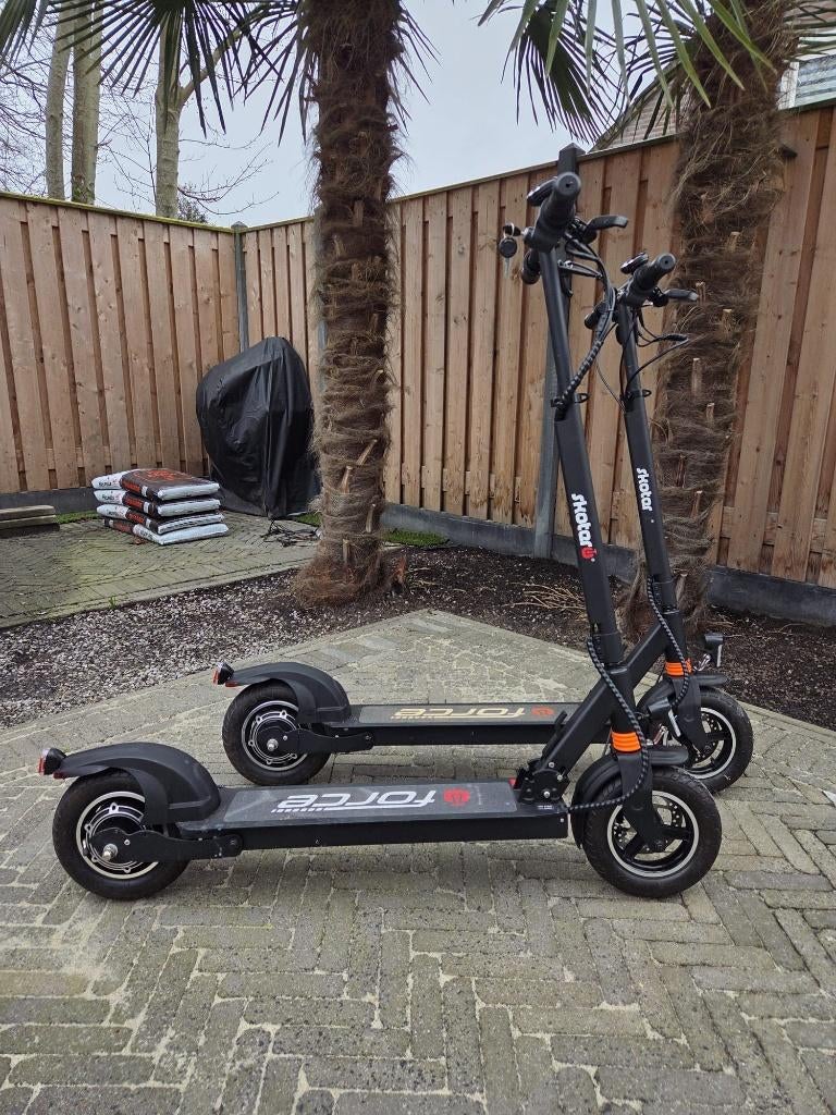Elektrische step Skotero Force E-step Nederlandse E-step, Fietsen en Brommers, Steps, Ophalen, Zo goed als nieuw, Elektrische step (E-scooter)
