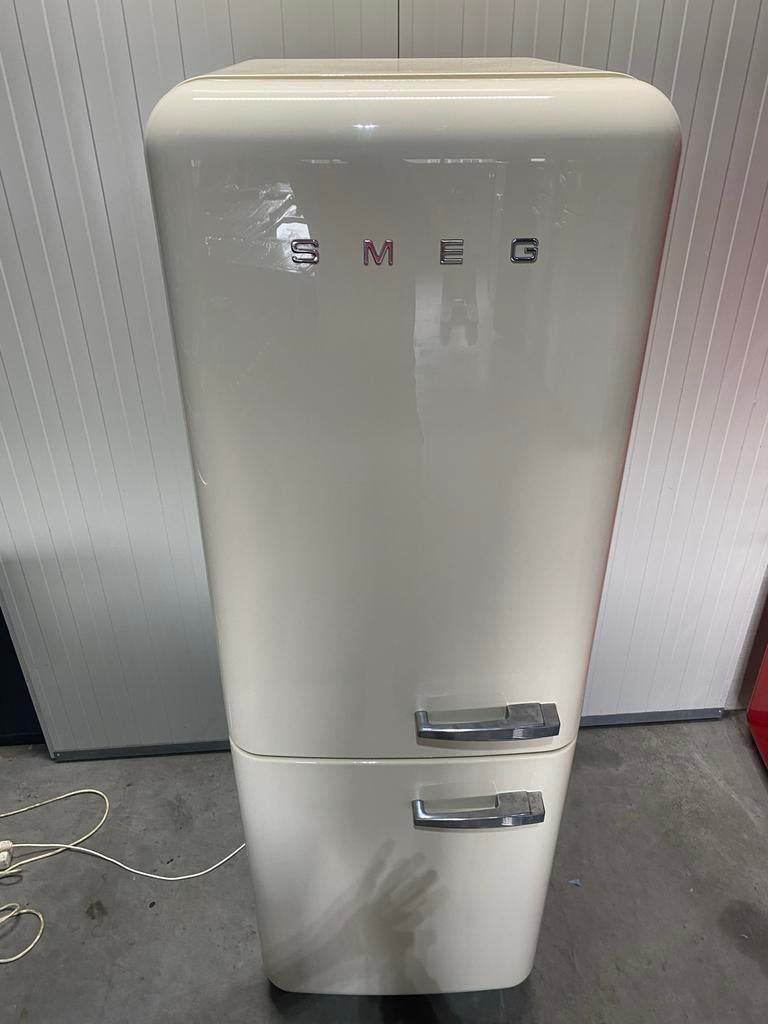 Smeg Koelkast met Vriezer - Crème Retro Design, Gebruikt, Bella, 200 liter of meer, 60 cm of meer