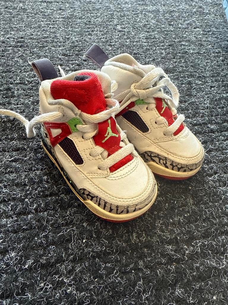 Jordan schoentjes maat 19,5 - Perfect voor de kleintjes!, Ophalen, Gebruikt, Jongetje of Meisje, Schoentjes