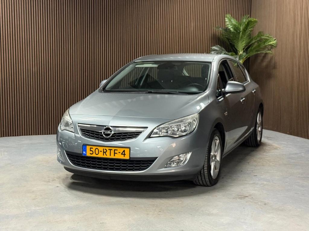 Opel Astra 1.4 Edition (bj 2011), Auto's, Euro 5, 101 pk, Gebruikt, 4 cilinders