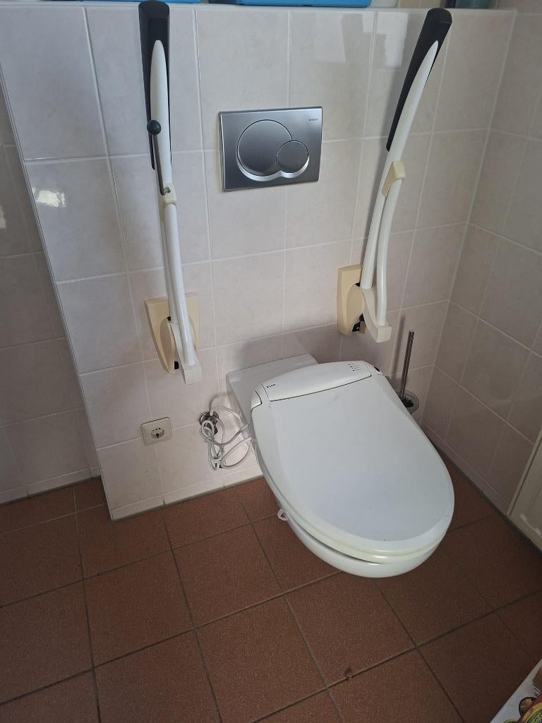 Invalide wc, Ophalen of Verzenden, Toilet