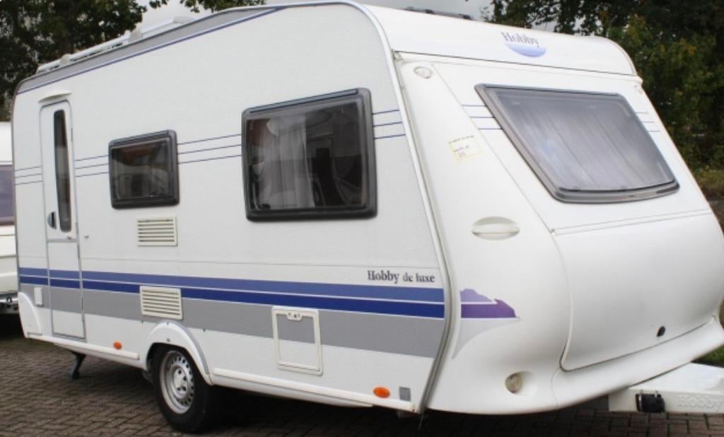 Hobby De Luxe Easy SF 440, met voortent en fietsendrager, Standaardzit, 75 kg, Hobby, Dwarsbed