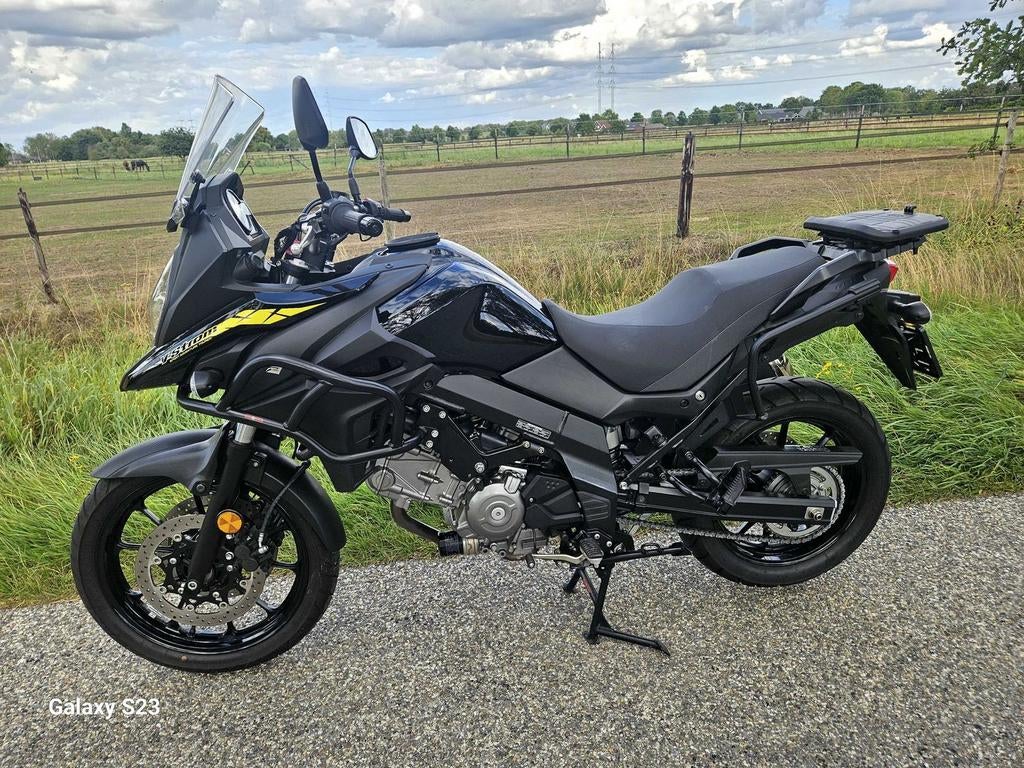 SUZUKI V-STROM DL650 ABS 2023 ZWART TRACTIECONTROL 8004 Km - foto 2