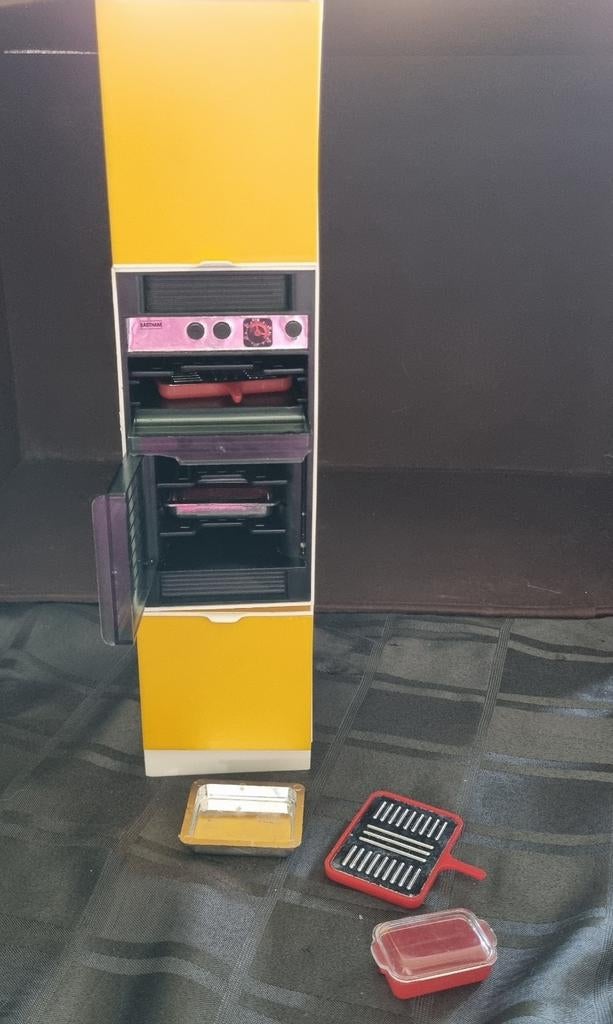 Sindy Pedigree wandoven kast met grill,  oven vintage, Ophalen of Verzenden, Zo goed als nieuw, Toebehoren